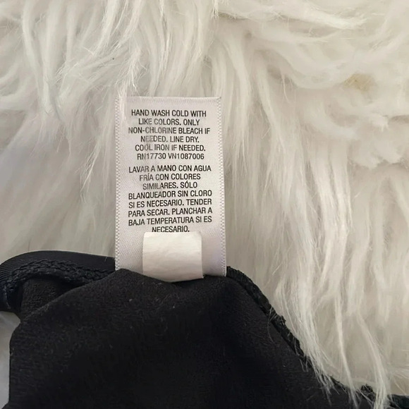 Xhilaration ruffle black bikini top size small - Picture 7 of 7